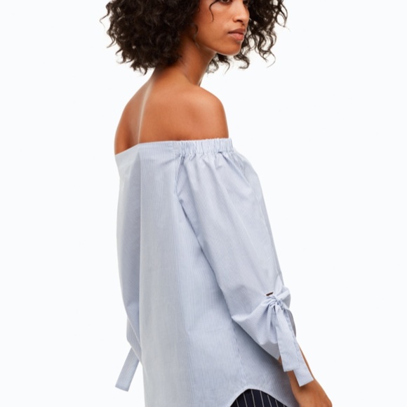 Aritzia Babaton Malik Blue Striped Top - Picture 3 of 3